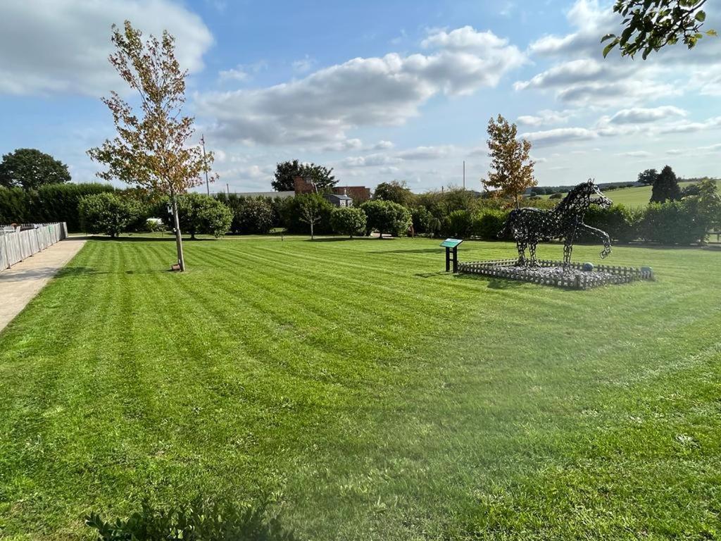 Lionheart Large Luxury Lodge - Sleeps 10- Dog Friendly,Near Sherwood Forest At Fairview Farm Nottingham Great For Family Gatherings ,Groups ,Parties Esterno foto